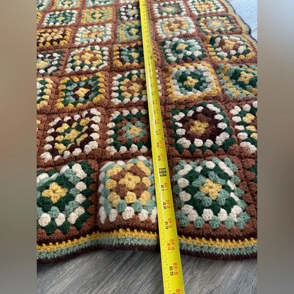 Granny Square Vintage Crochet Lap/Throw Blanket Handmade 🤎💛💚 - Picture 7 of 9